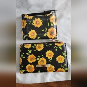 2 Sunflower Wallets, used, Pre-owned, unknown brand